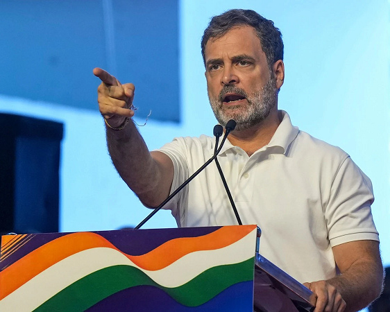 ଦସ୍ତଖତ-କର-ନଚେତ୍-ସାରା-ଦେଶକୁ-କ୍ଷମା-ମାଗ…ରାହୁଲ-ଗାନ୍ଧୀଙ୍କ-ଅଭିଯୋଗ-ଉପରେ-ନିର୍ବାଚନ-ଆୟୋଗ-କଠୋର