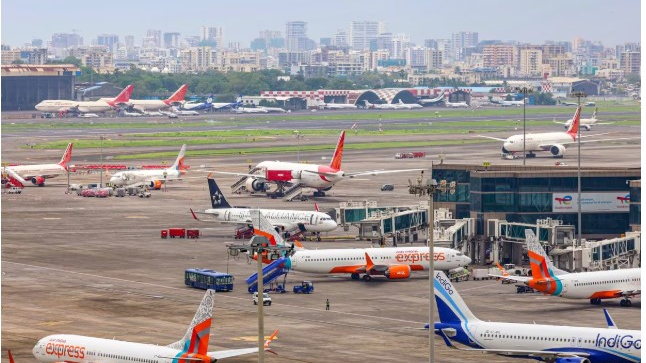 ମୁମ୍ୱାଇ-ଏୟାରପୋର୍ଟରେ-ନେଟୱର୍କ-ବିଫଳ-,-ଫ୍ଲାଇଟ୍‌-ଅପରେସନ-ପ୍ରଭାବିତ-;-ଅନେକ-ବିମାନର-ବିଳମ୍ୱିତ-ଉଡ଼ାଣ