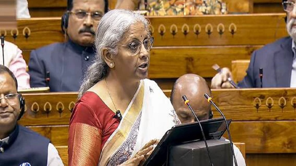 ସଂସଦରେ-ନୂଆ-ଇନକମଟ୍ୟାକ୍ସ-ବିଧେୟକ-ଉପସ୍ଥାପନ-କଲେ-ନିର୍ମଳା-ସୀତାରମଣ,-ଜାଣନ୍ତୁ-ଅପଡେଟ୍