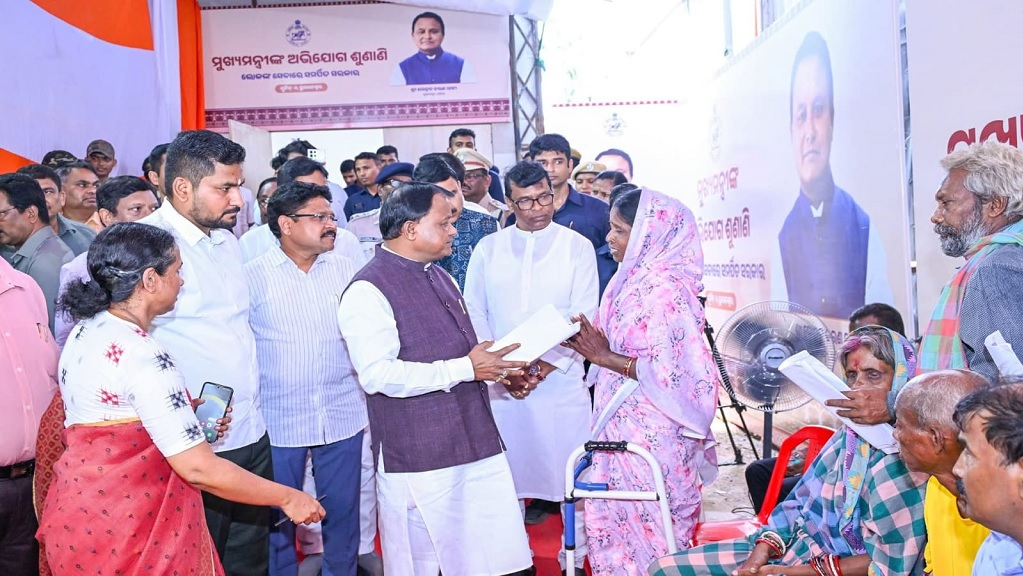 ମୁଖ୍ୟମନ୍ତ୍ରୀଙ୍କ-ଅଭିଯୋଗ-ଶୁଣାଣି-ପ୍ରତି-ବଢ଼ୁଛି-ଲୋକଙ୍କ-ଭରସା,-୮୮-ପ୍ରତିଶତ-ଅଭିଯୋଗର-ହେଲାଣି-ସମାଧାନ