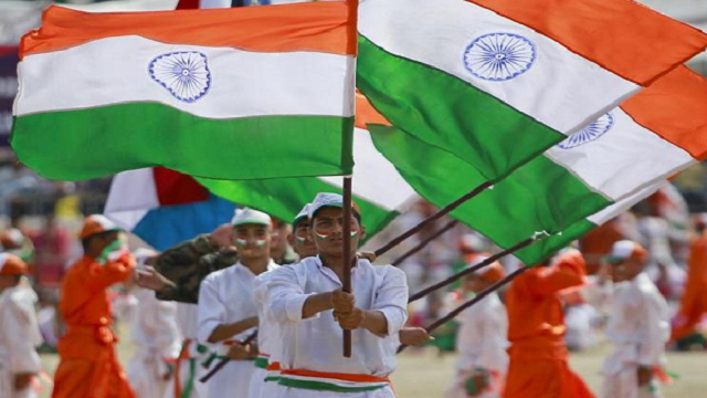 ସ୍ୱାଧୀନତା-ଦିବସରେ-କିଏ-କେଉଁଠି-କରିବେ-ପତାକା-ଉତ୍ତୋଳନ-?-ଜାରି-ହେଲା-ତାଲିକା…