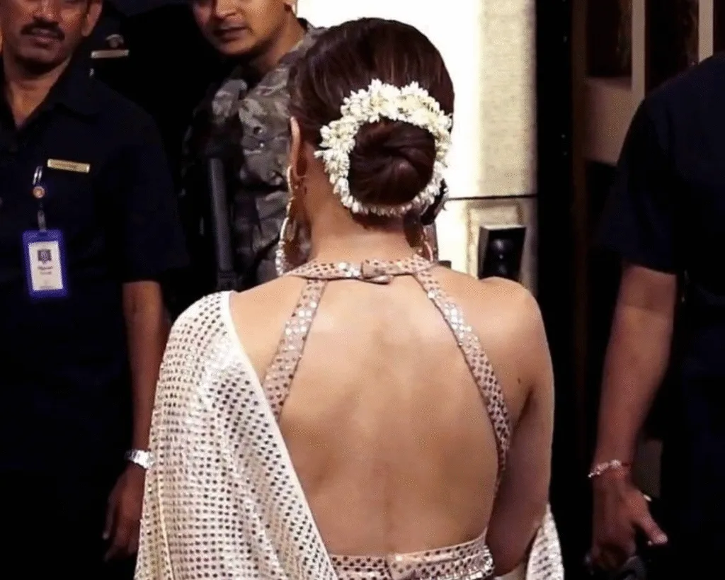 ଜାରି-ହେଲା-ଦୁନିଆର-ଟପ୍‌-୧୦-ସୁନ୍ଦରୀ-ଅଭିନେତ୍ରୀଙ୍କ-ତାଲିକା,-ବଲିଉଡ୍‌ର-ଏହି-ନାୟିକା-ପକ୍କା-କଲେ-ନିଜ-ସ୍ଥାନ