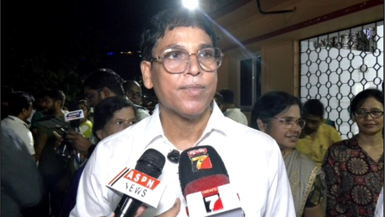 ବିଧାୟକ-ଅରୁଣ-ସାହୁଙ୍କ-ପୁସ୍ତକ-ସାଇତା-ସତ-ଓ-ବେହାଲ-ବର୍ଷାର-ଲୋକାର୍ପଣ