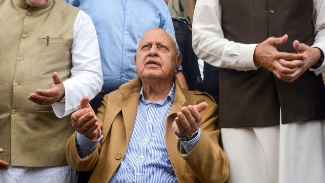 ସାରା-ଦେଶ-ଭଗବାନଙ୍କୁ-ପ୍ରାର୍ଥନା-କରିବା-ଉଚିତ୍‌-,-ଉଦ୍ଧାରକାର୍ଯ୍ୟ-ଖୁବ୍-କଷ୍ଟକର-:-କିସ୍ତୱାଡ-ବିପର୍ଯ୍ୟୟରେ-ଫାରୁକ୍-ଅବଦୁଲ୍ଲାଙ୍କ-ପ୍ରତିକ୍ରିୟା