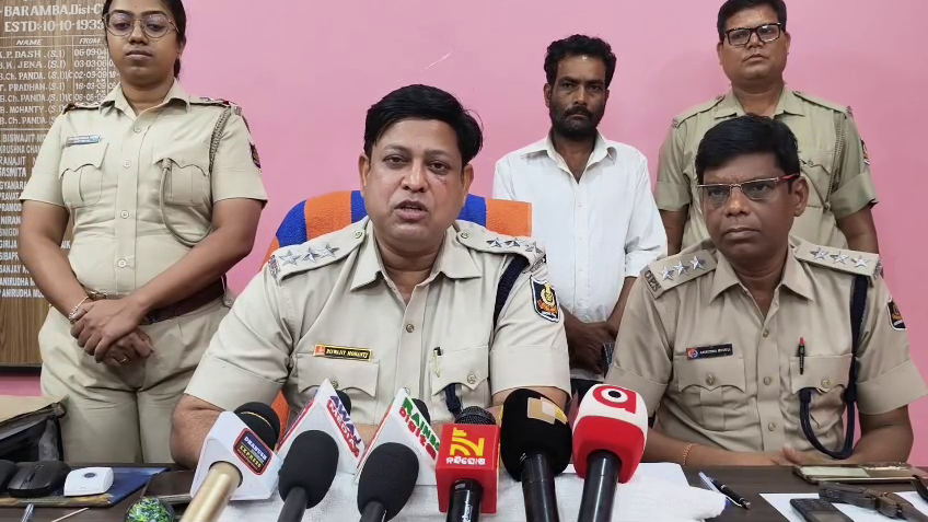 ଧରାପଡ଼ିଲା-କୁଖ୍ୟାତ-ଅପରାଧୀ-ଭାବ-ପଣ୍ଡା,-ଦୁର୍ଘଟଣା-ଘଟାଇ-ଫେରାର-ମାରିବାବେଳେ-ଧରିଲା-ପୋଲିସ