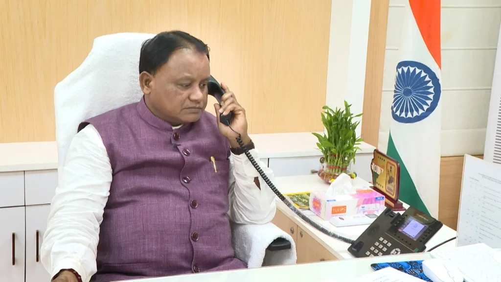 ଦୁର୍ଗାପୁର-ପୀଡ଼ିତାଙ୍କ-ସହ-କଥା-ହେଲେ-ମୁଖ୍ୟମନ୍ତ୍ରୀ,-ଦୋଷୀକୁ-ଦଣ୍ଡ-ପ୍ରଦାନ-ପାଇଁ-ଦେଲେ-ନିର୍ଭର-ପ୍ରତିଶ୍ରୁତି