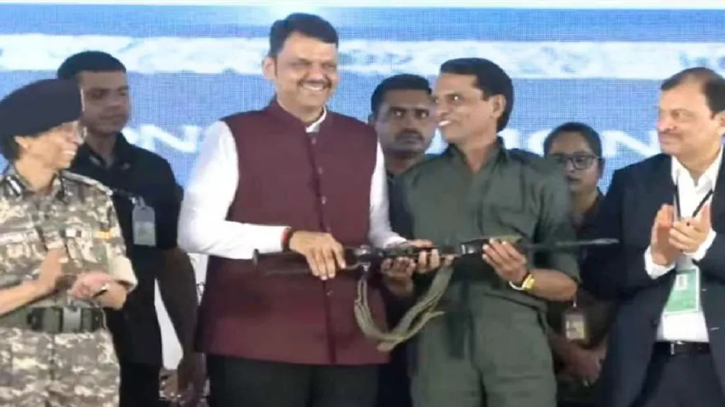 ସଫଳ-ହେଉଛି-ଅମିତ-ଶାହଙ୍କ-ଯୋଜନା,-ମହାରାଷ୍ଟ୍ରରେ-୬୦-ସଥୀଙ୍କ-ସହ-ଆତ୍ମସମର୍ପଣ-କଲେ-ମାଓବାଦୀ-ନେତା-ଭୂପତି