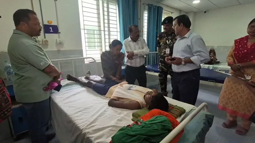 ପ୍ରତିଯୋଗିତାରେ-ଖସି-ପଡ଼ିଲା-ପୁଅ,-ଚିକିତ୍ସା-ପାଇଁ-ବନ୍ଧା-ପଡିଲା-ରାସନ-କାର୍ଡ