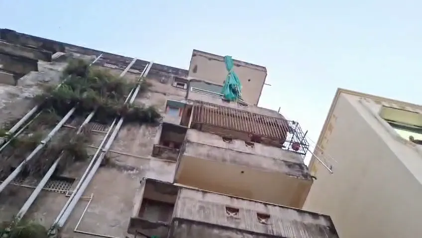 କଟକରେ-ବଡ଼-ଅଘଟଣ,-ଭୁଶୁଡ଼ିଲା-ଫ୍ଲାଟ୍‌ର-ବାଲକୋନି,-୩-ମୃତ,-୬-ଆହତ