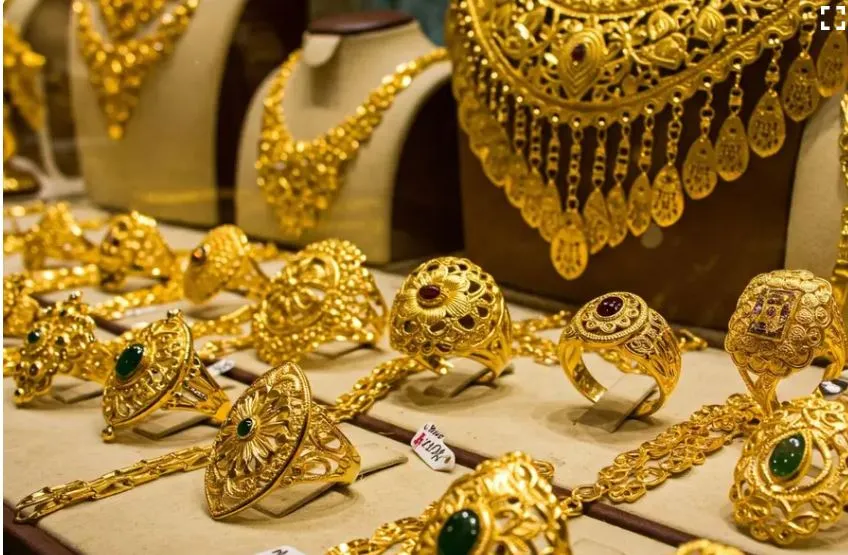 ଫ୍ଲାଟ୍-ବାଲକୋନୀ-ଭୁଶୁଡ଼ି-୩-ଜଣକ-ମୃତ୍ୟୁ-ଘଟଣା,-ମୃତକଙ୍କ-ପରିବାର-ପାଇଁ-ସହୟତା-ଘୋଷଣା-କଲେ-ମୁଖ୍ୟମନ୍ତ୍ରୀ