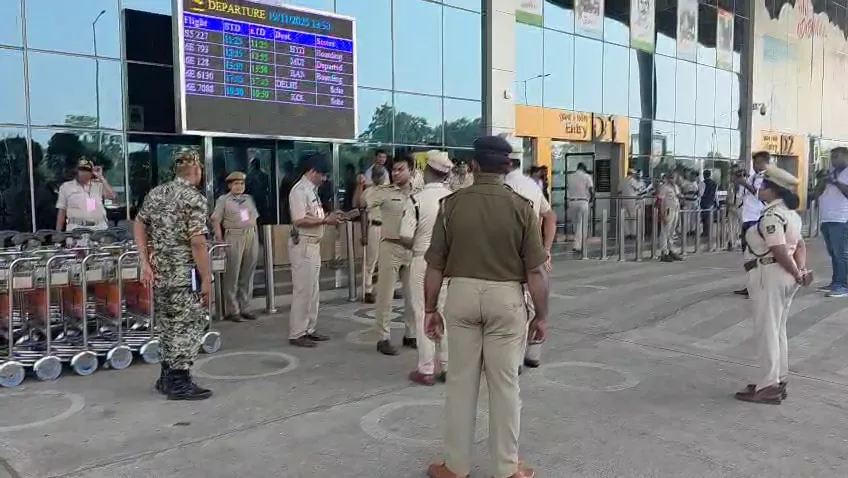 ଆସନ୍ତାକାଲି-ଆସିବେ-ରାଷ୍ଟ୍ରପତି-ଦ୍ରୌପଦୀ-ମୁର୍ମୁ,-ଝାରସୁଗୁଡ଼ା-ବିମାନ-ବନ୍ଦରରେ-କଡ଼ା-ସୁରକ୍ଷା