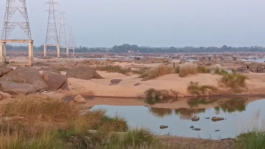 ମହାନଦୀରେ-ଭାସୁଛି-ଅଜଣା-ମୃତଦେହ,-କେଉଁଠୁ-ଏବଂ-କେମିତି-ଆସିଲା-ଚାଲିଛି-ଛାନଭିନ