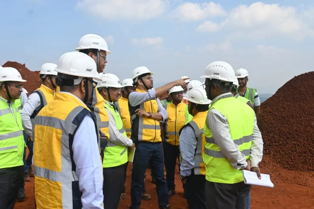 omc-ପରିଚାଳନା-ନିର୍ଦ୍ଦେଶକଙ୍କ-କୁର୍ମିତାର-ଲୁହା-ଖଣି-ପରିଦର୍ଶନ,-ଉତ୍ପାଦନ-ବୃଦ୍ଧି-ସହ-ସୁରକ୍ଷା-ଉପରେ-ଧ୍ୟାନ-ଦେବାକୁ-ଦେଲେ-ପରାମର୍ଶ