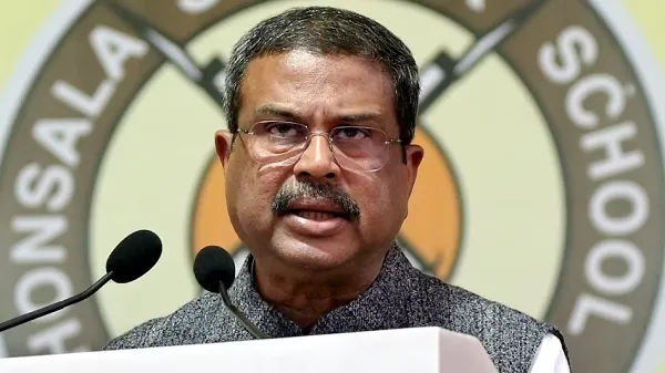 ‘ଭରସା-ଦେଉଛୁ,-କାହା-ସହ-ବି-ଭେଦଭାବ-ହେବ-ନାହିଁ’,-ugc-ବିବାଦ-ଉପରେ-କେନ୍ଦ୍ର-ଶିକ୍ଷା-ମନ୍ତ୍ରୀଙ୍କ-ବୟାନ
