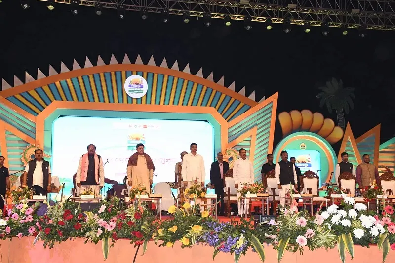 ଆରମ୍ଭ-ହେଲା-ଗୋପାଳପୁର-ବେଳାଭୂମି-ମହୋତ୍ସବ,-ଉଦଘାଟନ-କରିଲେ-ରାଜ୍ୟପାଳ,-ସମୁଦ୍ର-ଆଳତୀ-କରିଲେ-ରାଜ୍ୟପାଳ