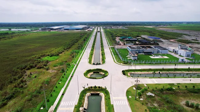 ବାଂଲାଦେଶର-ପୁଣି-ଡ୍ରାଗନ-ପ୍ରେମ,-ଡ୍ରୋନ୍-ଫ୍ୟାକ୍ଟ୍ରି-ନିର୍ମାଣ-ପାଇଁ-ଚୀନକୁ-ଦେଇଦେଲା-ଭାରତକୁ-ଆବଣ୍ଟିତ-sez-ଜମି