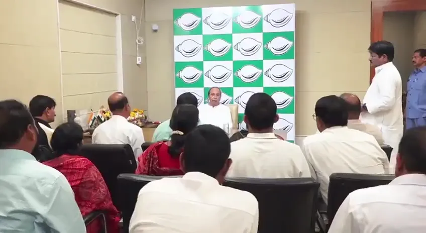 ନବୀନ-ପଟ୍ଟନାୟକଙ୍କୁ-ଭେଟିଲେ-୧୫ପୌର-ପରିଷଦ-ଚେୟାରମ୍ୟାନ,-ଜଣାଇଲେ-ଦୁଃଖ