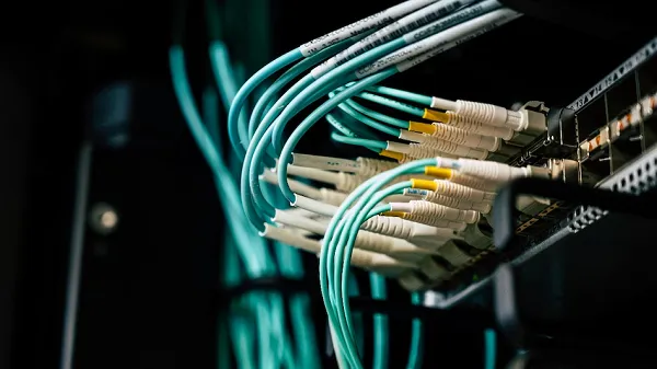 କ୍ଲାଉଡ୍-କମ୍ପାନିଗୁଡ଼ିକୁ-୨୧-ବର୍ଷ-ପାଇଁ-ଟ୍ୟାକ୍ସ-ଛାଡ଼,-ଇଣ୍ଟରନେଟ୍-ୟୁଜରଙ୍କ-ଉପରେ-ପଡ଼ିବ-ପ୍ରଭାବ