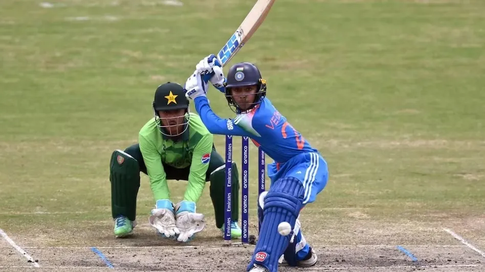 u19-world-cup:-ପାକିସ୍ତାନକୁ-ଏତିକି-ଟାର୍ଗେଟ୍-ଦେଲା-ଭାରତ,-ନିରାଶ-କଲେ-ବୈଭବ