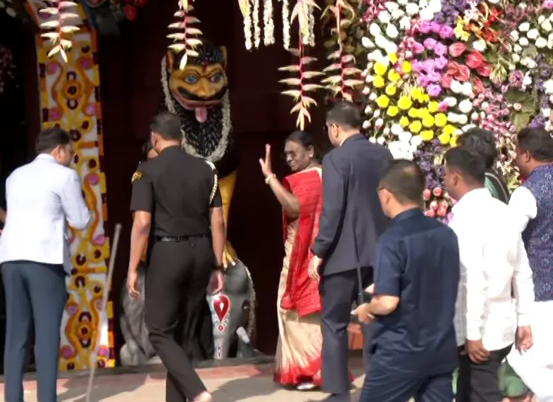 ଯାଜପୁରରେ-ରାଷ୍ଟ୍ରପତି,-ମା’-ବିରଜାଙ୍କୁ-ଦର୍ଶନ-କଲେ-ମହାମହିମ