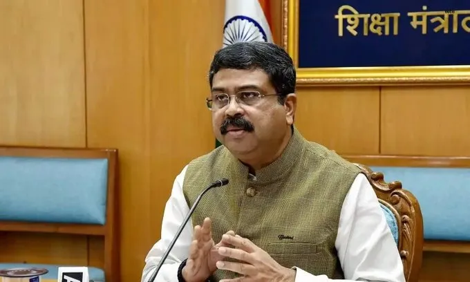 ‘ପରୀକ୍ଷା-ପେ-ଚର୍ଚ୍ଚା’-ଛାତ୍ରଛାତ୍ରୀଙ୍କ-ପାଇଁ-ସର୍ବଶ୍ରେଷ୍ଠ-ମାର୍ଗଦର୍ଶକ-ସାଜିଛି,-ପରୀକ୍ଷା-ଭୟ-ଦୂର-କରି-ଆତ୍ମବିଶ୍ୱାସ-ବଢ଼ାଉଛି