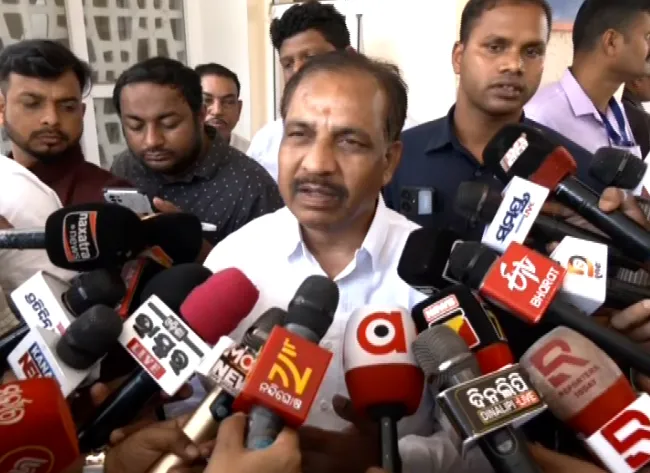 ମୟୂରଭଞ୍ଜ-ସୁନା-ଖଣିରେ-ମିଳିଲା-ବ୍ୟାପକ-ସୁନାର-ସନ୍ଧାନ,-ଅନ୍ୟ-ଜିଲ୍ଲାରେ-ଚାଲିଛି-ଅନୁସନ୍ଧାନ