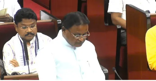 ଦୁର୍ନୀତିଗ୍ରସ୍ତ-ଅଧିକାରୀଙ୍କ-ତାଲିକା-ରଖିଲେ-ମୁଖ୍ୟମନ୍ତ୍ରୀ,-୫-ବର୍ଷରେ-ଗିରଫ-ହୋଇଛନ୍ତି-୩୧୦