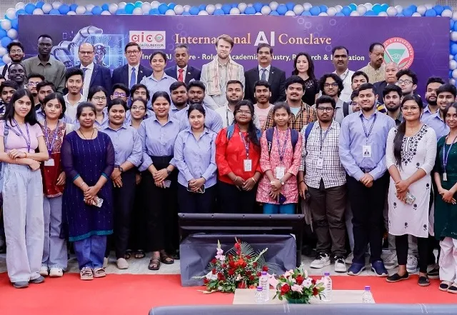 ସୋଆରେ-ଆନ୍ତର୍ଜାତିକ-ai-କନ୍‌କ୍ଲେଭ୍‌,-ଭବିଷ୍ୟତରେ-ଯନ୍ତ୍ର-ଅଧିକ-ଚତୁର-ଭାବେ-କାର୍ଯ୍ୟ-କରିବ