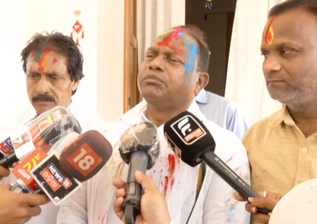 ଯିଏ-ଘୋଡ଼ା-ବେପାରରେ-ସାମିଲ-ହେବ,-ତାର-ରାଜନୈତିକ-କ୍ୟାରିୟର-ଏଣ୍ଡ୍