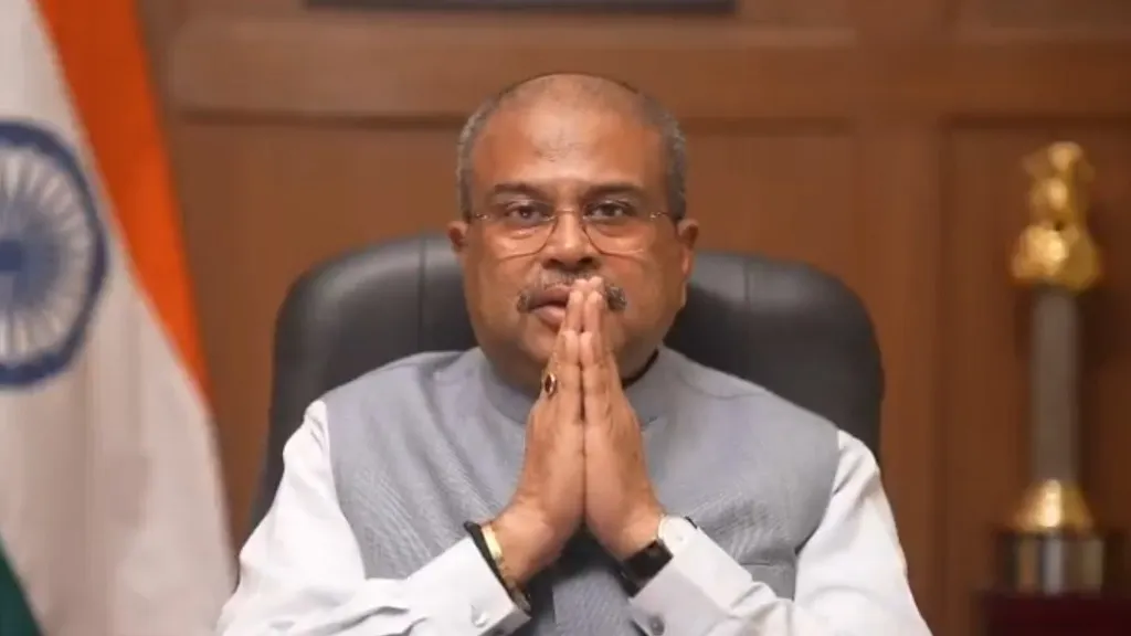ରାଷ୍ଟ୍ରୀୟ-ହିନ୍ଦୁ-ନବବର୍ଷର-ଶୁଭେଚ୍ଛା-ଜଣାଇଲେ-କେନ୍ଦ୍ରମନ୍ତ୍ରୀ,-ଦେଶର-ପ୍ରଗତି-ପାଇଁ-ନିଜ-ନିଜ-କ୍ଷେତ୍ରରେ-ନିଷ୍ଠାର-ସହ-କାର୍ଯ୍ୟ-କରିବାକୁ-ଦେଲେ-ଆହ୍ୱାନ