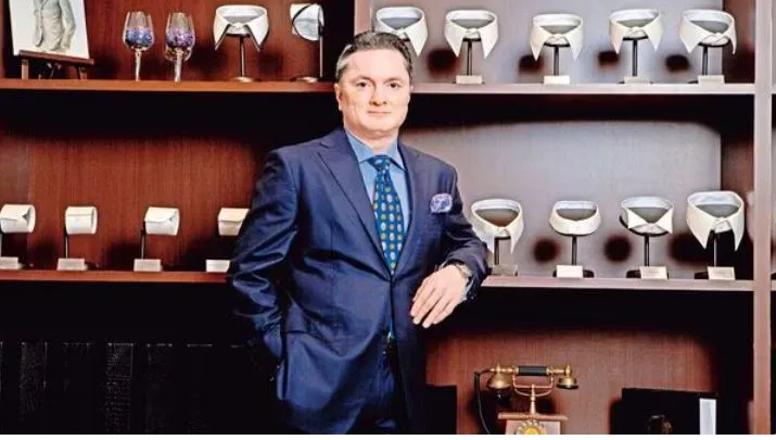 gautam-singhania-speedboat-accident:-ମାଳଦ୍ୱୀପରେ-ଓଲଟିଲା-ରେମଣ୍ଡ-ଗ୍ରପ୍-ଏମ୍‌ଡି-ଗୌତମ-ସିଂଘାନିଆଙ୍କ-ସ୍ପିଡ୍‌ବୋଟ୍‌;-ଚିକିତ୍ସା-ପାଇଁ-ମୁମ୍ବାଇକୁ-ଏୟାରଲିଫ୍ଟ,-୨-ନିଖୋଜ