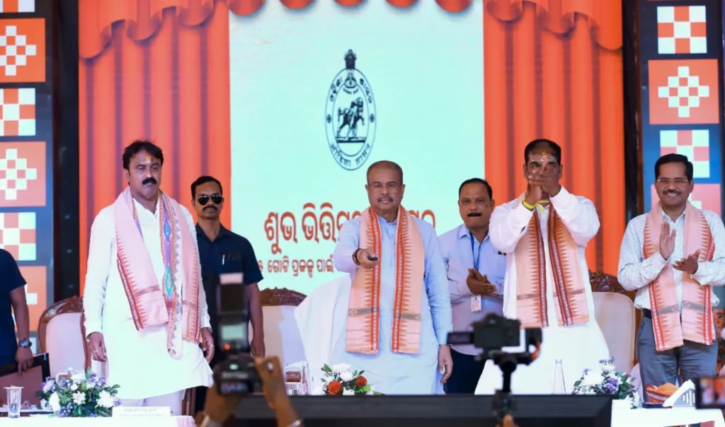 ଅନୁଗୋଳ-ଛେଣ୍ଡିପଦାରେ-ବିଭିନ୍ନ-ଲୋକାଭିମୁଖୀ-ପ୍ରକଳ୍ପର-ଲୋକାର୍ପଣ-ଓ-ଶିଳାନ୍ୟାସ,-କେନ୍ଦ୍ରମନ୍ତ୍ରୀ-କହିଲେ-ଗାଁର-ଜୀବନଶୈଳୀରେ-ସକାରାତ୍ମକ-ପରିବର୍ତ୍ତନ-ଆଣିବା-ଲକ୍ଷ୍ୟ