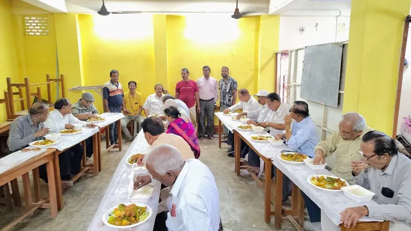 ଅନ୍ନପୂର୍ଣ୍ଣା-ଚ୍ୟାରିଟେବଲ୍-ଟ୍ରଷ୍ଟ,-ପୁରୀ-ପକ୍ଷରୁ-ପଖାଳ-ଦିବସ-ପାଳିତ