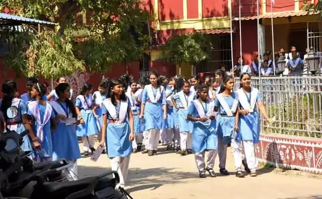 ବଦଳୁଛି-ପାଣିପାଗ,-ଡରାଇଲାଣି-ଖରା-!-ଏଥର-ନୁହେଁ,-ଏଣିକି-ପ୍ରତି-ବର୍ଷ-ଏପ୍ରିଲ୍-୨ରୁ-ସକାଳୁଆ-ସ୍କୁଲ