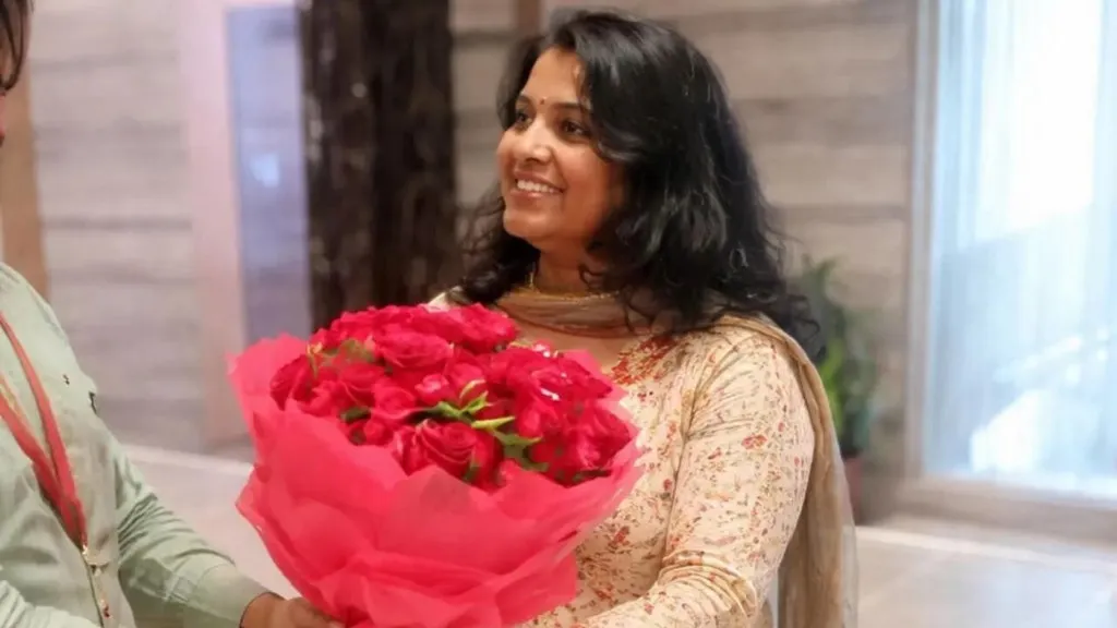 ମହିଳା-ଅଧିକାରୀଙ୍କ-କାରନାମା,-ମିଥ୍ୟା-ରସିଦ-ଦେଇ-ଚଳୁ-କରିଦେଲେ-୧୦୦-କୋଟିରୁ-ଅଧିକ-ଟଙ୍କା