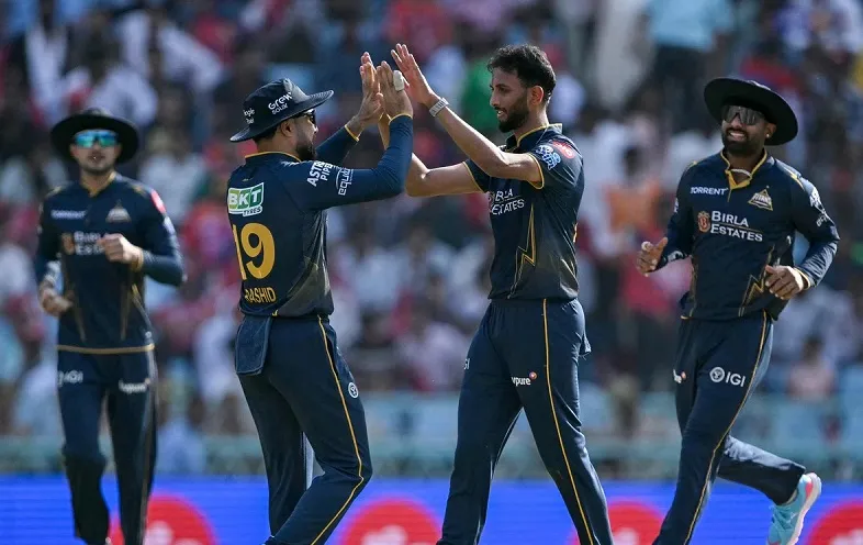 lsg-vs-gt:-୧୬୪-ରନରେ-ଆଣ୍ଠେଇଲା-lsg,-ପ୍ରସିଦ୍ଧ-କୃଷ୍ଣଙ୍କୁ-୪-ଓ୍ଵିକେଟ୍