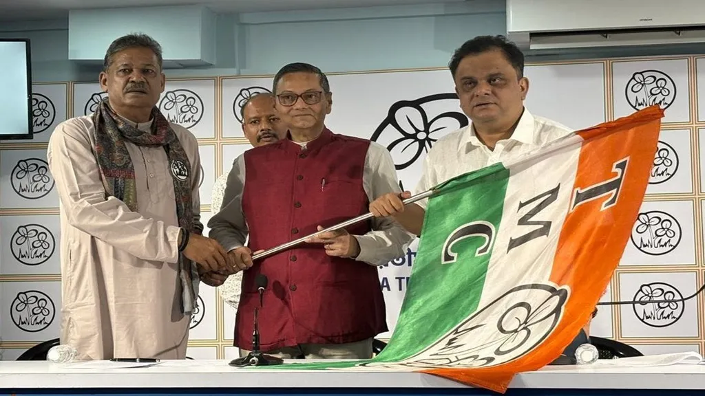 ପଶ୍ଚିମବଙ୍ଗ-ନିର୍ବାଚନ-ପୂର୍ବରୁ-ବିଜେପିକୁ-ଝଟକା,-tmc-ରେ-ଯୋଗଦେଲେ-ନେତାଜୀଙ୍କ-ନାତି-ଚନ୍ଦ୍ର-କୁମାର