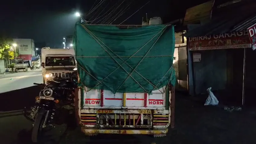 ବେଆଇନ-ଗୋ-ଚାଲାଣ-ରାକେଟର-ପର୍ଦ୍ଦାଫାଶ,-ଏକାଧିକ-ଗାଡ଼ିକୁ-ଜବତ-କଲା-ପୋଲିସ