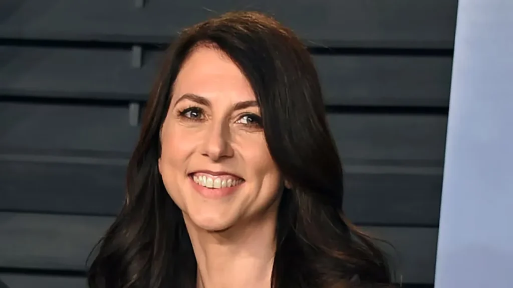 ଆମାଜନ-ସେୟାର-ଅଂଶଧନର-ଅଧା-ବିକ୍ରି-କରିଥିଲେ,-ଏବେ-ଦାନ-କଲେ-୭୦-ମିଲିୟନ-ଡଲାର