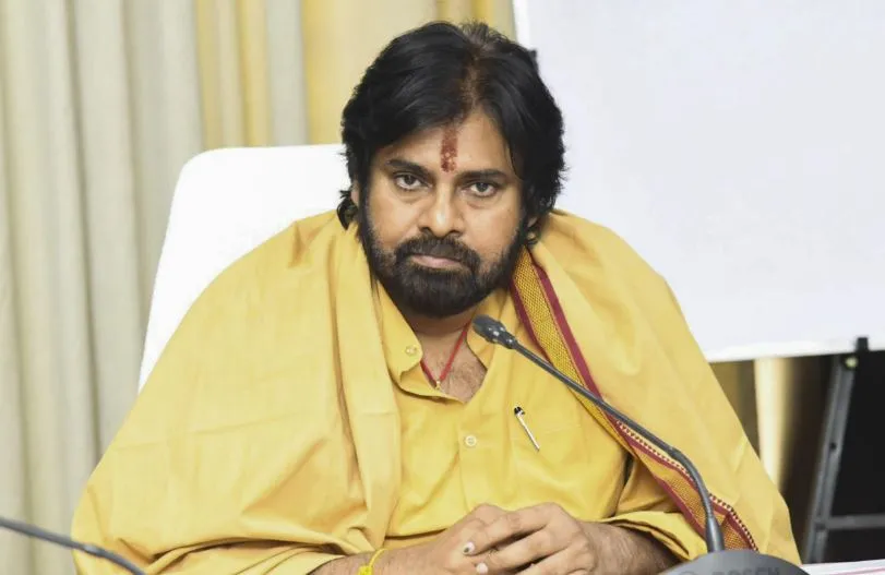 pawan-kalyan-underwent-a-surgery:-ସଫଳ-ହେଲା-ପବନ-କଲ୍ୟାଣଙ୍କ-ସର୍ଜରୀ,-ଆରୋଗ୍ୟ-କାମନା-କଲେ-ସାଉଥ-ଷ୍ଟାର୍
