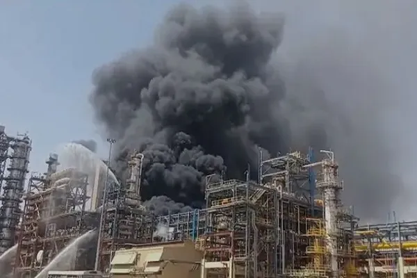 ପଚପଦରା-ରିଫାଇନାରୀରେ-ଅଗ୍ନିକାଣ୍ଡ,-ମଙ୍ଗଳବାର-ପ୍ରଧାନମନ୍ତ୍ରୀ-କରିବେ-ଉଦଘାଟନ