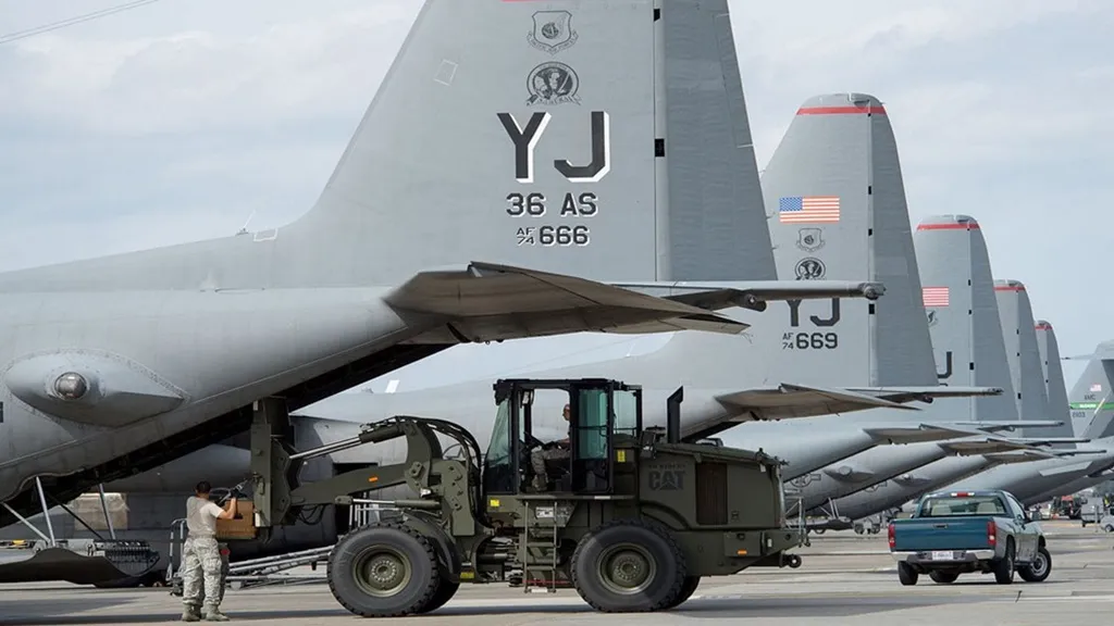 ଏବେ-uaeକୁ-ଆଉ-ଆମେରିକାର-ଆବଶ୍ୟକତା-ନାହିଁ,-ଦେଶରେ-ତେଜିଲା-ସାମରିକ-ଘାଟି-ହଟାଅ-ଦାବି