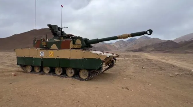 zorawar-tank:-ଏଲଏସିରେ-ଚୀନକୁ-ଟକ୍କର-ଦେବାକୁ-ଆସିଗଲା-ଭାରତର-ସ୍ୱଦେଶୀ-ଘାତକ-ଜୋରୱାର-ଟ୍ୟାଙ୍କ୍‌,-କେତେ-ଶକ୍ତିଶାଳୀ-ଜାଣନ୍ତୁ