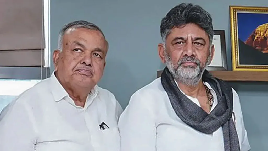 ରାମଲିଙ୍ଗା-ରେଡ୍ଡୀଙ୍କ-ଇସ୍ତଫା-ପରେ-ଚେତିଲେ-ଶିବକୁମାର-ସରକାର,-କହିଲେ-ଆମ-ପରିବାରର-ସମସ୍ୟା,-ସମାଧାନ-ହେବ